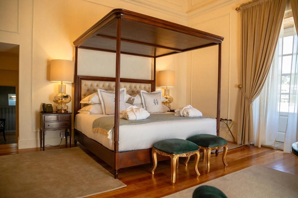 Solar Do Requeijo By Luna Hotels & Resorts Arcos de Valdevez Bagian luar foto A bedroom at the hotel