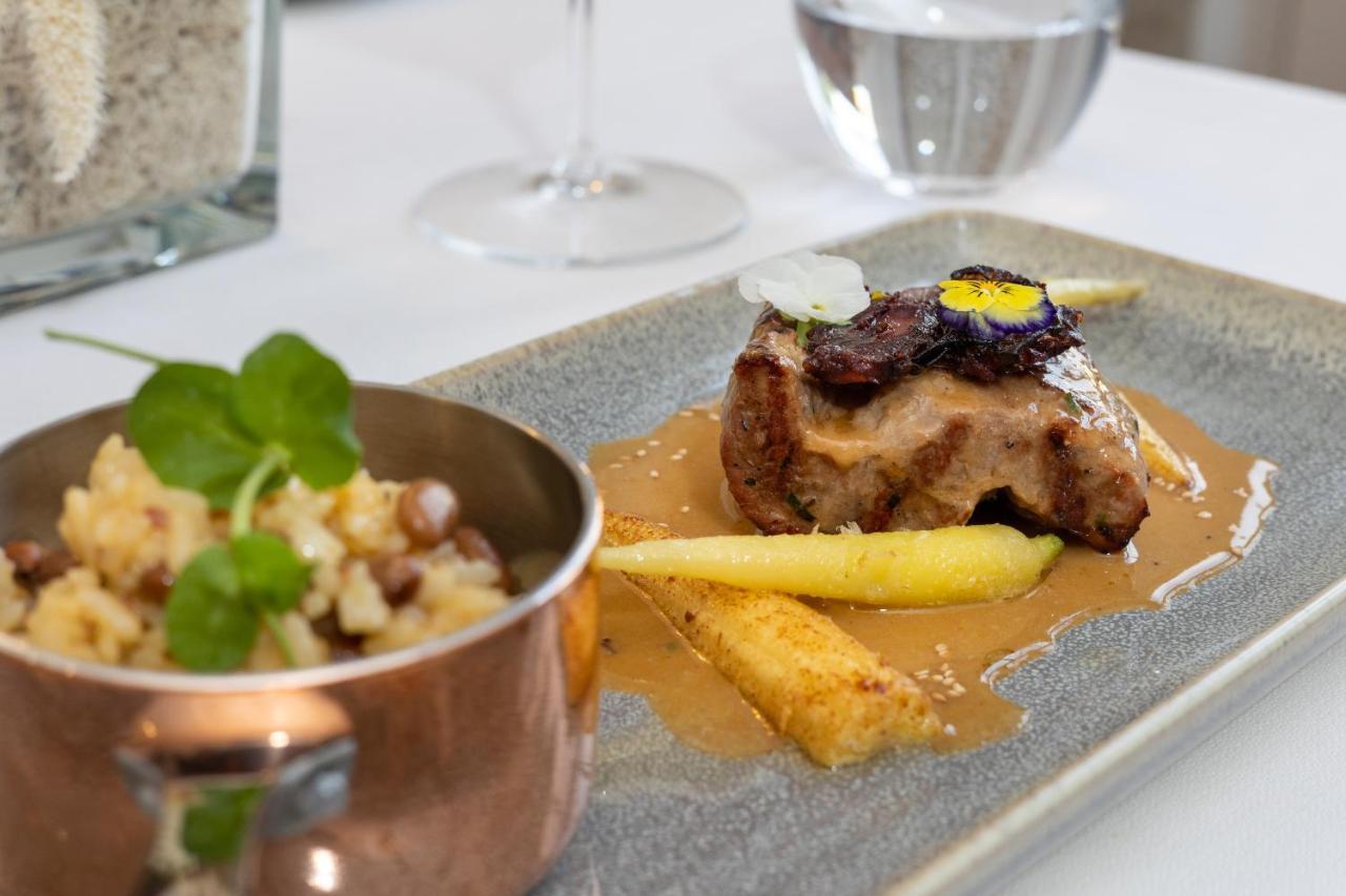 Solar Do Requeijo By Luna Hotels & Resorts Arcos de Valdevez Bagian luar foto A meal at the restaurant